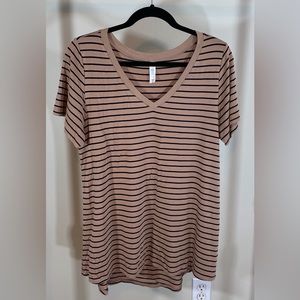 LuLaRoe • Christy V-Neck Tee • EUC • Size Medium